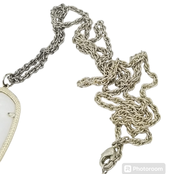 KENDRA SCOTT RAYNE PENDANT NECKLACE WITH MATCHING DANIELLE EARRINGS & DUSTBAG - Picture 6 of 9